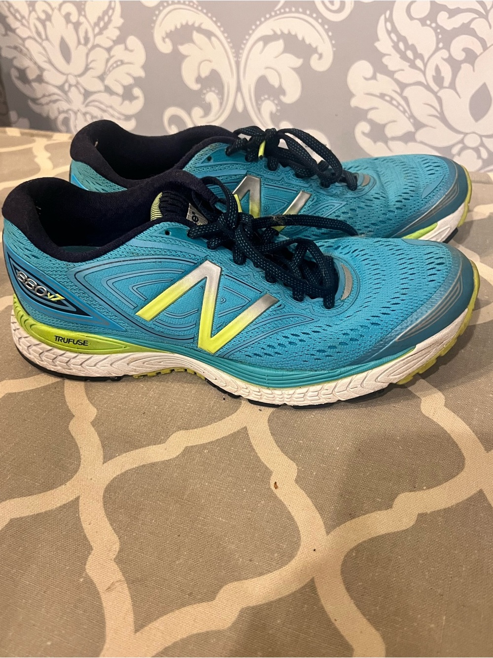 New Balance 880v7 Teal Blue and Lime Green Athletic Running Sneakers US Size 9